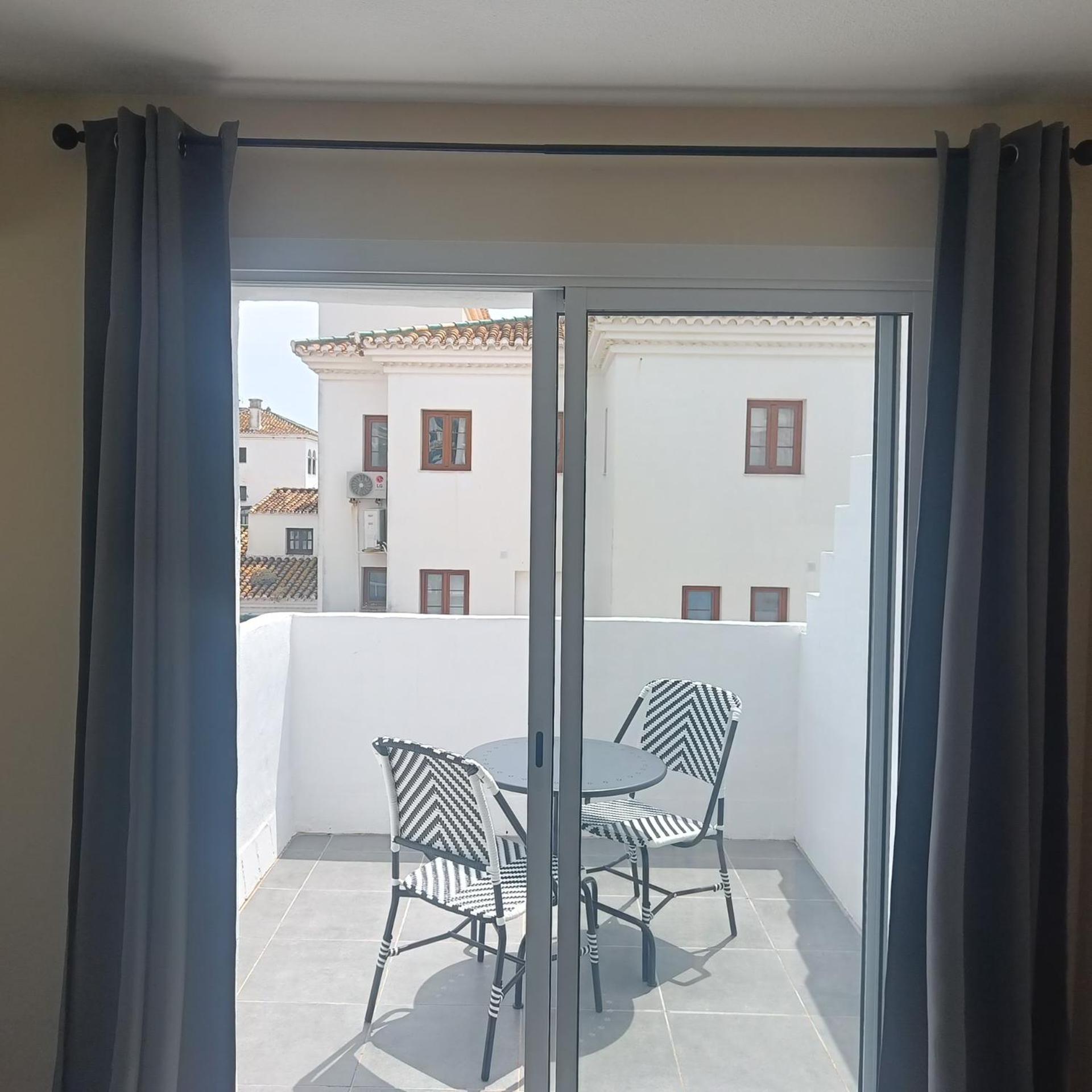 Duquesa Harbour Club Aparthotel Manilva Exterior foto